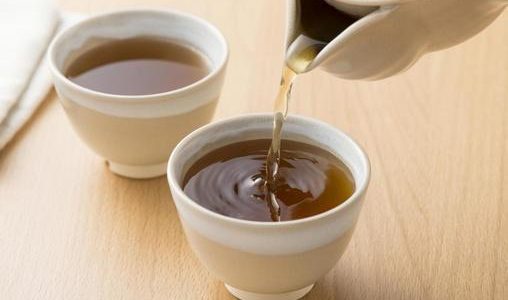 妊娠中(妊婦)･授乳中でも杜仲茶は飲める?カフェイン量･効能は?