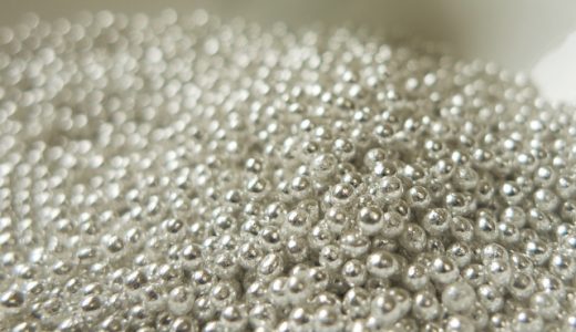 アラザンの使い道・使い方｜銀は体に悪い？危険？仁丹との違いは？