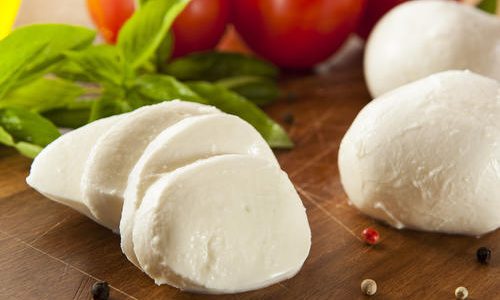 モッツァレラチーズの代用品6選!ヘルシーな食事にしたいならコレ!