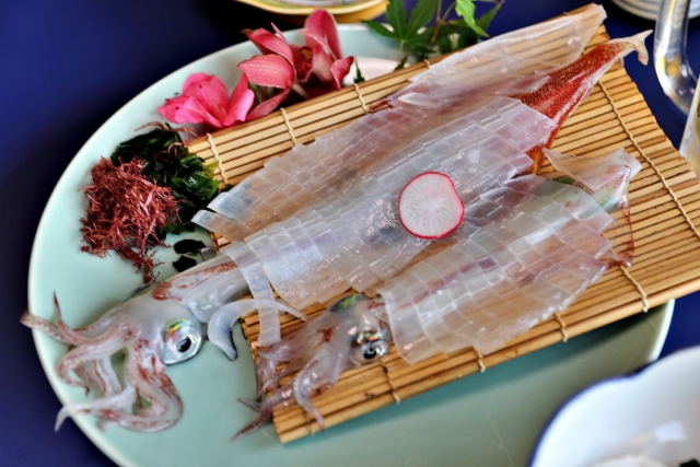 イカに食べてはいけない部分はある 内臓の白いもの 精巣は危険 お役立ち 季節の耳より情報局