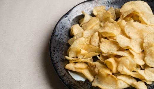 堅あげポテトの食べ過ぎは太る?毎日は体に悪い?カロリーは?
