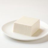 豆腐を食べて舌がピリピリすることがある？原因は？食べても大丈夫？