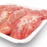 鶏肉を冷凍で2ヶ月保存する方法｜ぬめりは洗えば食べられる?