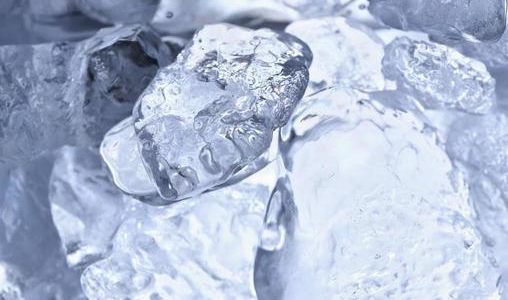 ロックアイス･氷･かち割り氷の違い｜なぜ透明?賞味期限がない理由