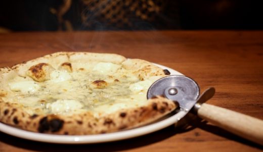 腐ったチーズを食べた時の対処法は?どんな人が危険?どんな症状?