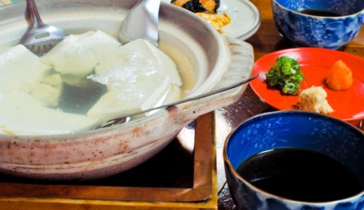 湯豆腐の豆腐はどっちがおすすめ?絹?木綿?沖縄豆腐でも作れるの?