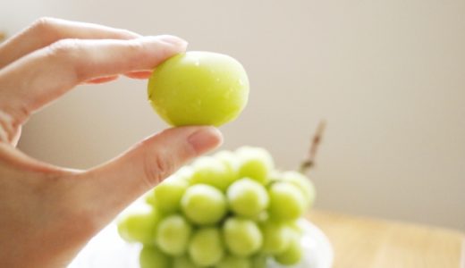 シャインマスカットの茶色いシミがつく原因は？食べられる？