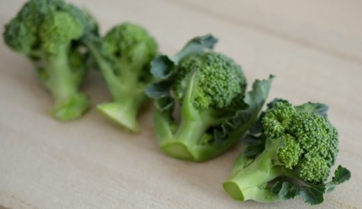 ブロッコリーを茹でたら黒い？原因や食べてOK？調理の注意点も